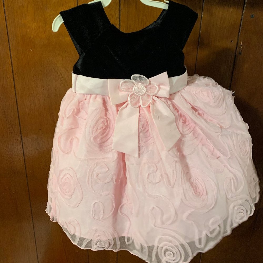 NWOT Youngland Black/Baby Pink Holiday Dress 18M